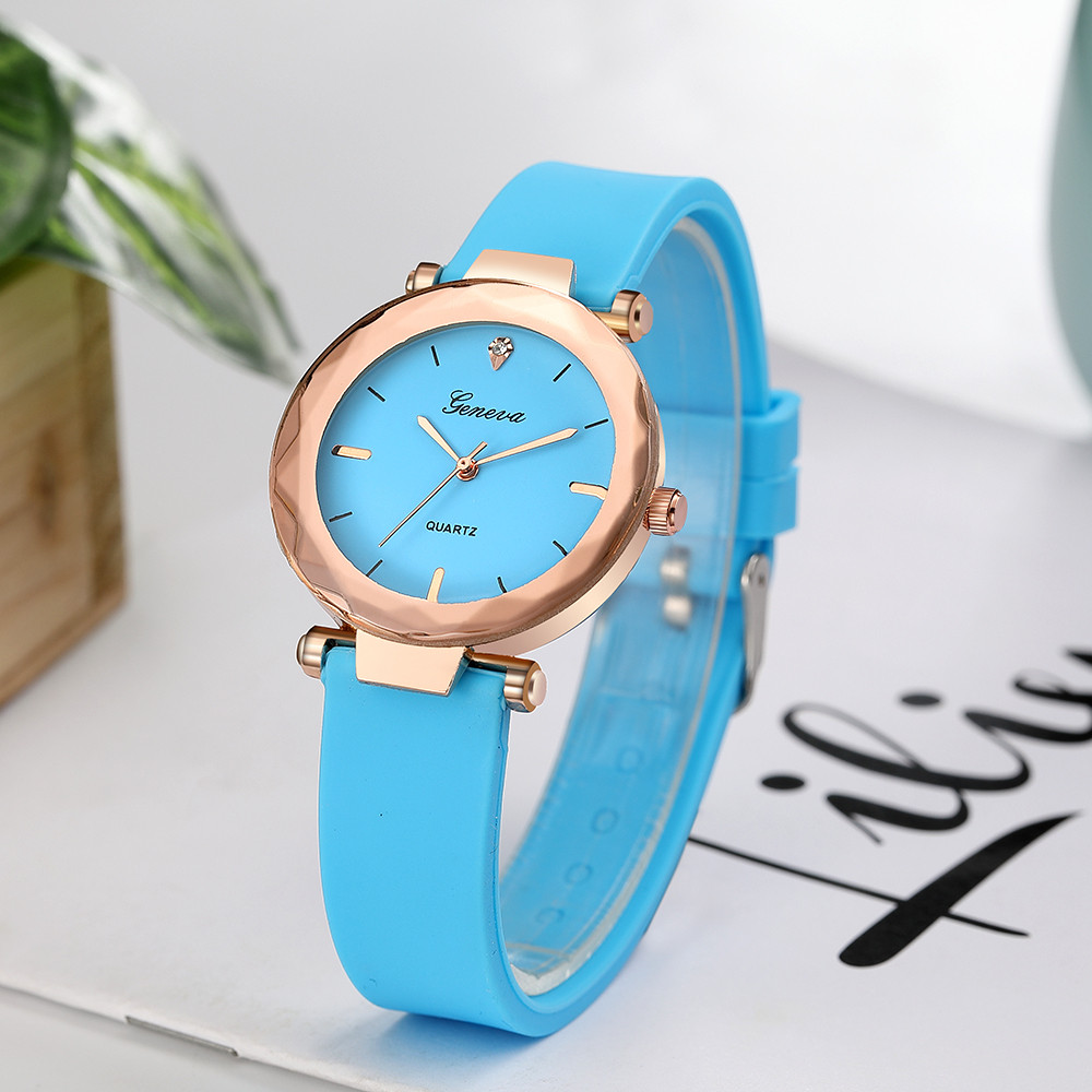 Women's Waterproof Round Quartz Watch with Silica Band