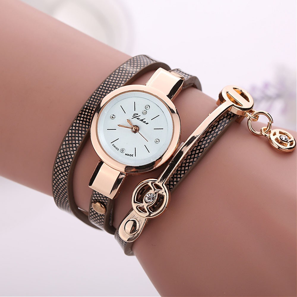 Women's Casual Round Quartz Watch with Leather Strap