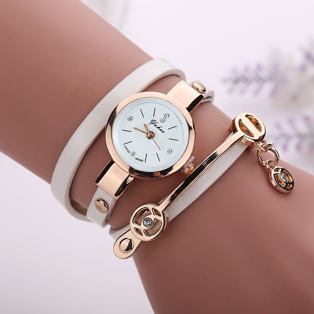 Women's Casual Round Quartz Watch with Leather Strap