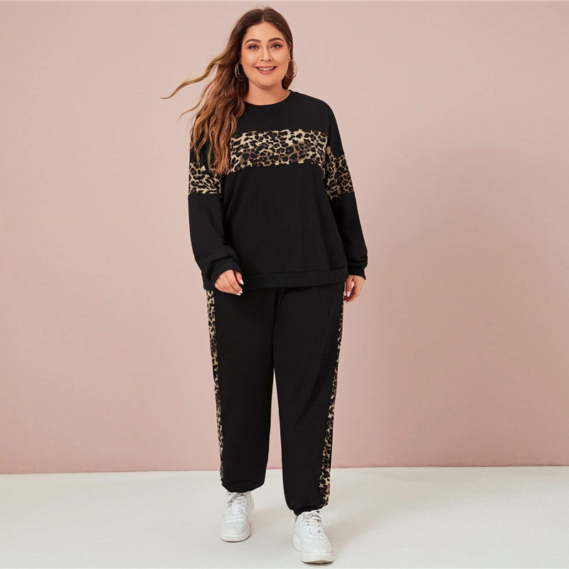 Women's Plus Size Black Leopard Sweatshirt and Joggers Set